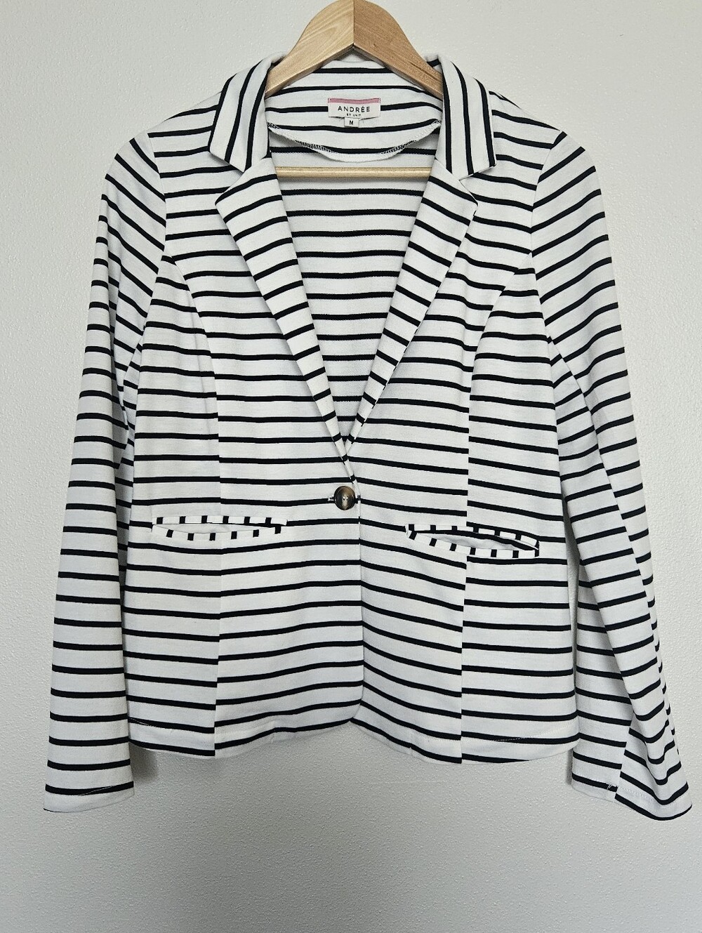 Lightweight Striped Black and White Blazer Medium